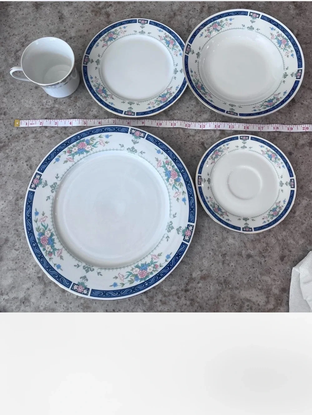 Vintage Lynn’s Dulcina Livingston five piece China place setting